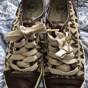 Michael Kors Sneakers Size 5